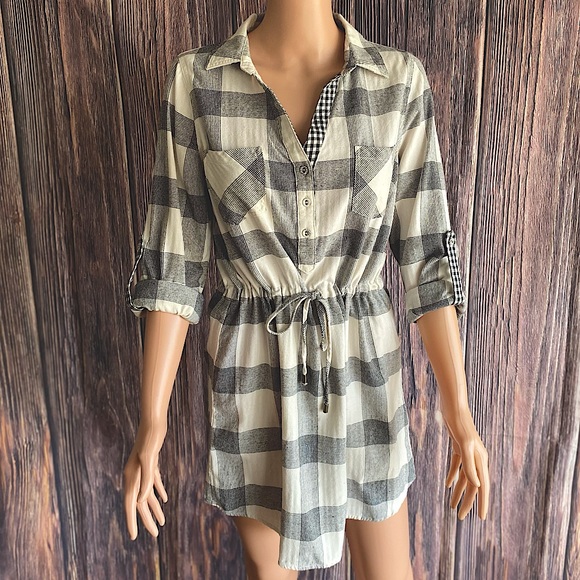 Skies are Blue cream black & white plaid long sleeve button down dress Medium - Picture 1 of 16